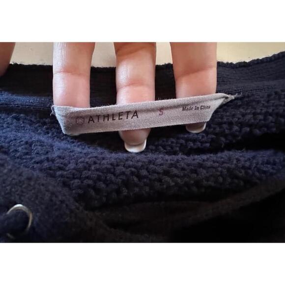Athleta Sunset Sweayet Pullover Sweater Navy V-Neck Lace-Up Textured Sz Small‌‌‌ - Picture 4 of 6